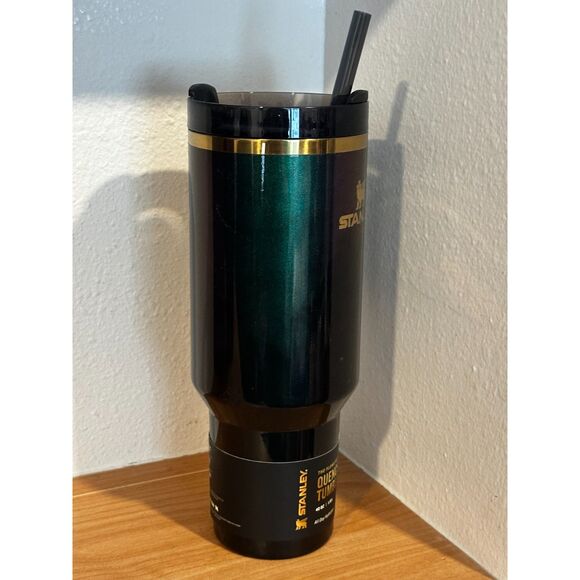 Stanley H2.0 Flowstate Quencher Tumbler Elphaba For Good 40 Oz NWT - Picture 4 of 7